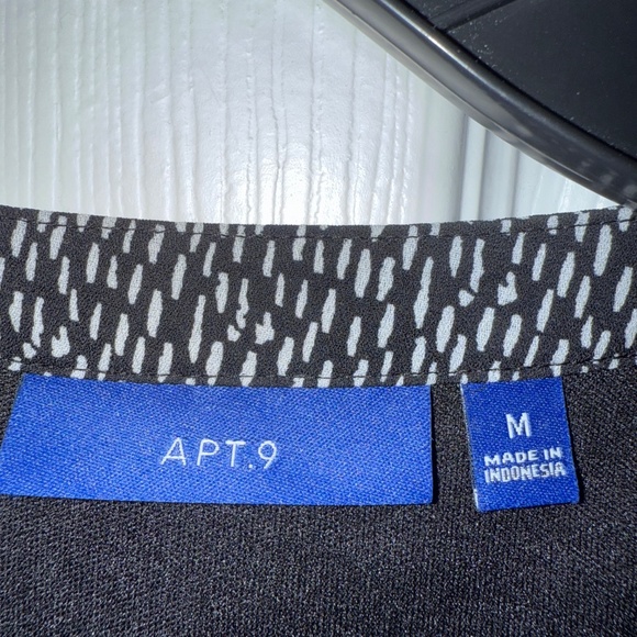 Black dress with white specks - Picture 3 of 4